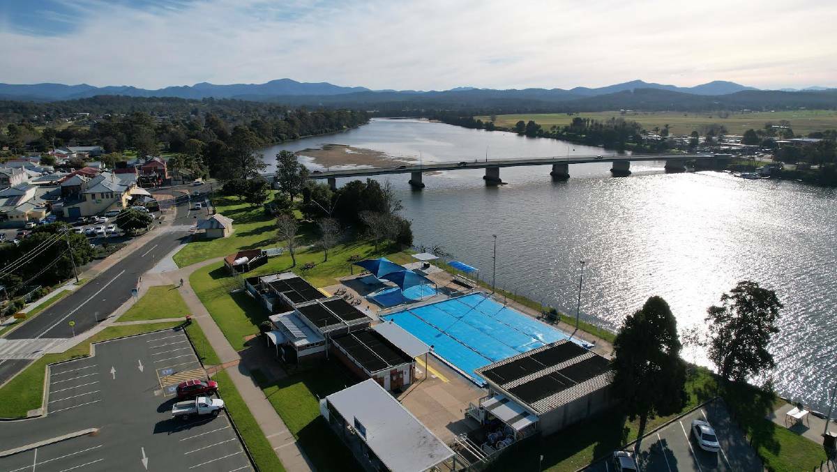 On Monday, October 30, temperatures at Moruya reached 30.6 degrees as northwesterly winds gradually picked up speed to peak in the late afternoon.
