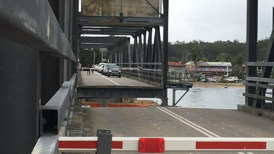BRIDGE WORKS: Ongoing upgrades to the Batemans Bay bridge will see motorists delayed between 8pm and 11pm, on Tuesday, June 6. Photo: Alison McMeekin.