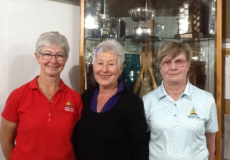 Tuross Head Ladies: Jeanette Miller, Annette Manton and Gail Rogers.